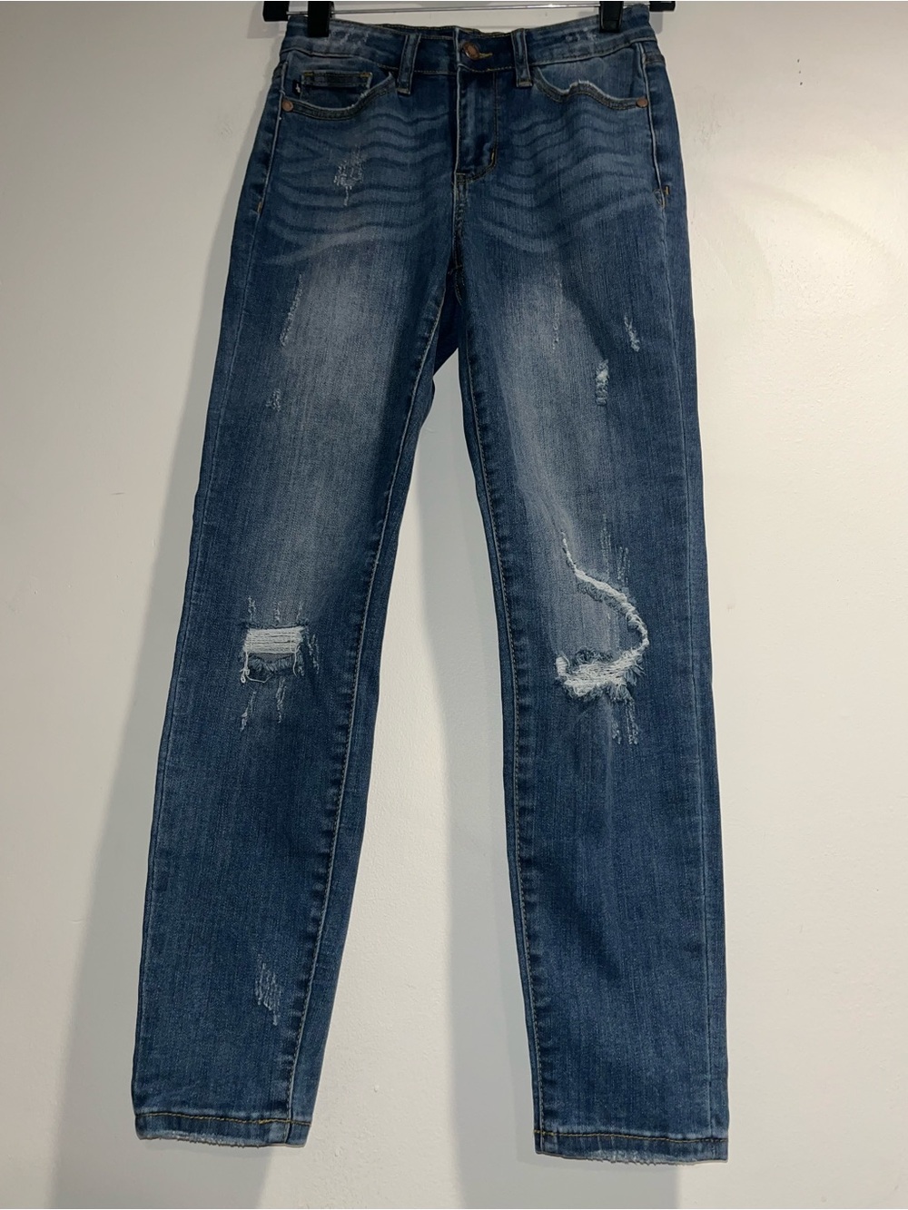 JUDY BLUE Relaxed Fit Mid-Rise Distressed Jeans (Style JB8271 DK) Dark indigo
